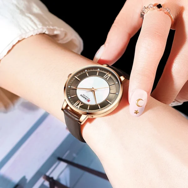 Curren 9080 Pu Leather  Women's Wrist Watches - Image 4