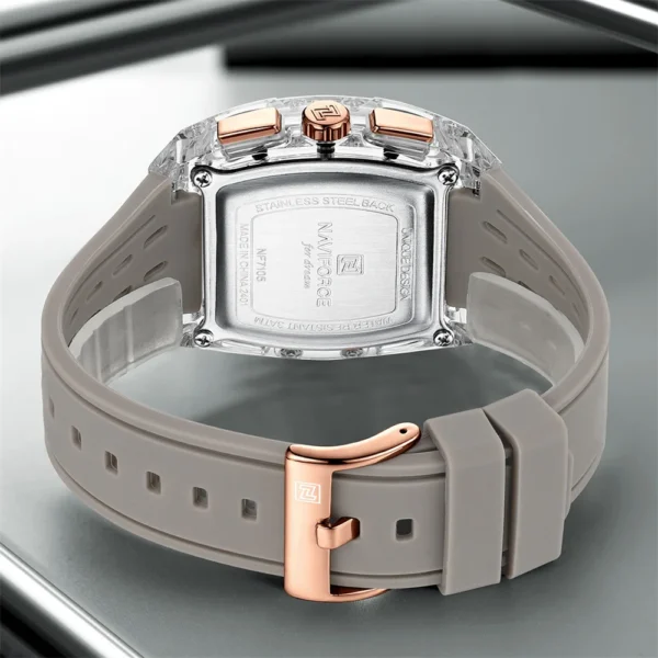 NAVIFORCE 7105 Chronograph Silicone Strap Quartz Watch For Men - Image 4