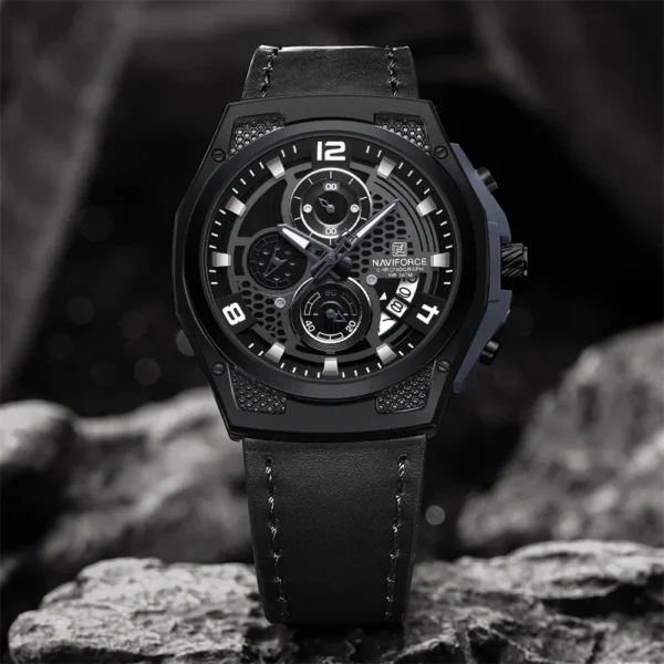 Naviforce 8051 Quartz Fashion Wristwatch for Man - Image 4